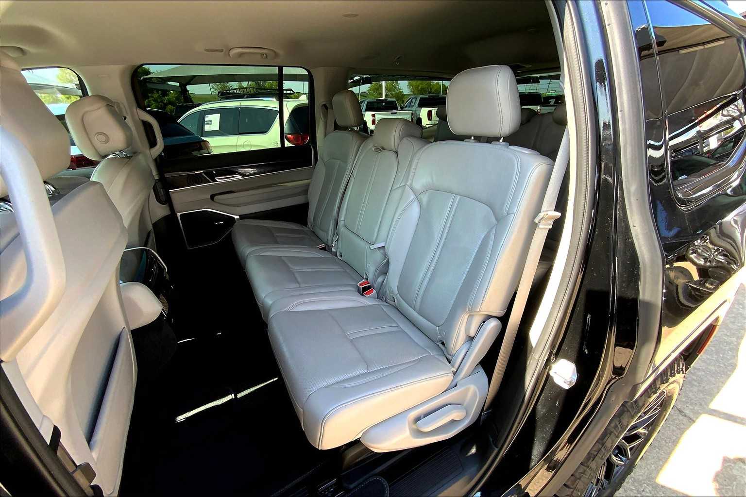 2022 Jeep Wagoneer Series I photo 20