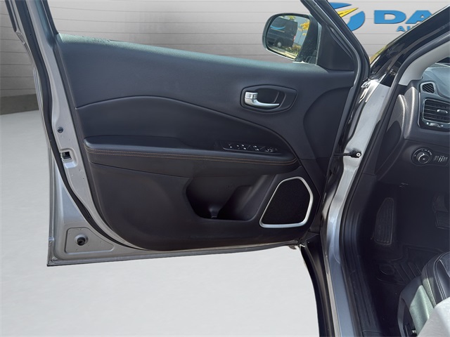 2018 Jeep Compass Limited photo 27