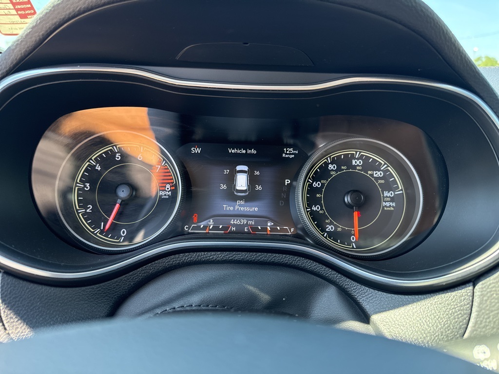 2021 Jeep Cherokee Latitude Lux photo 12