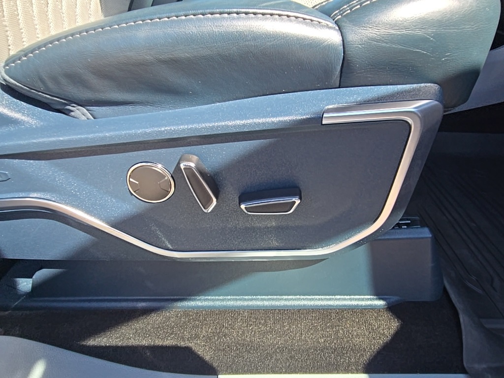 2022 Ford F-150 Limited photo 30