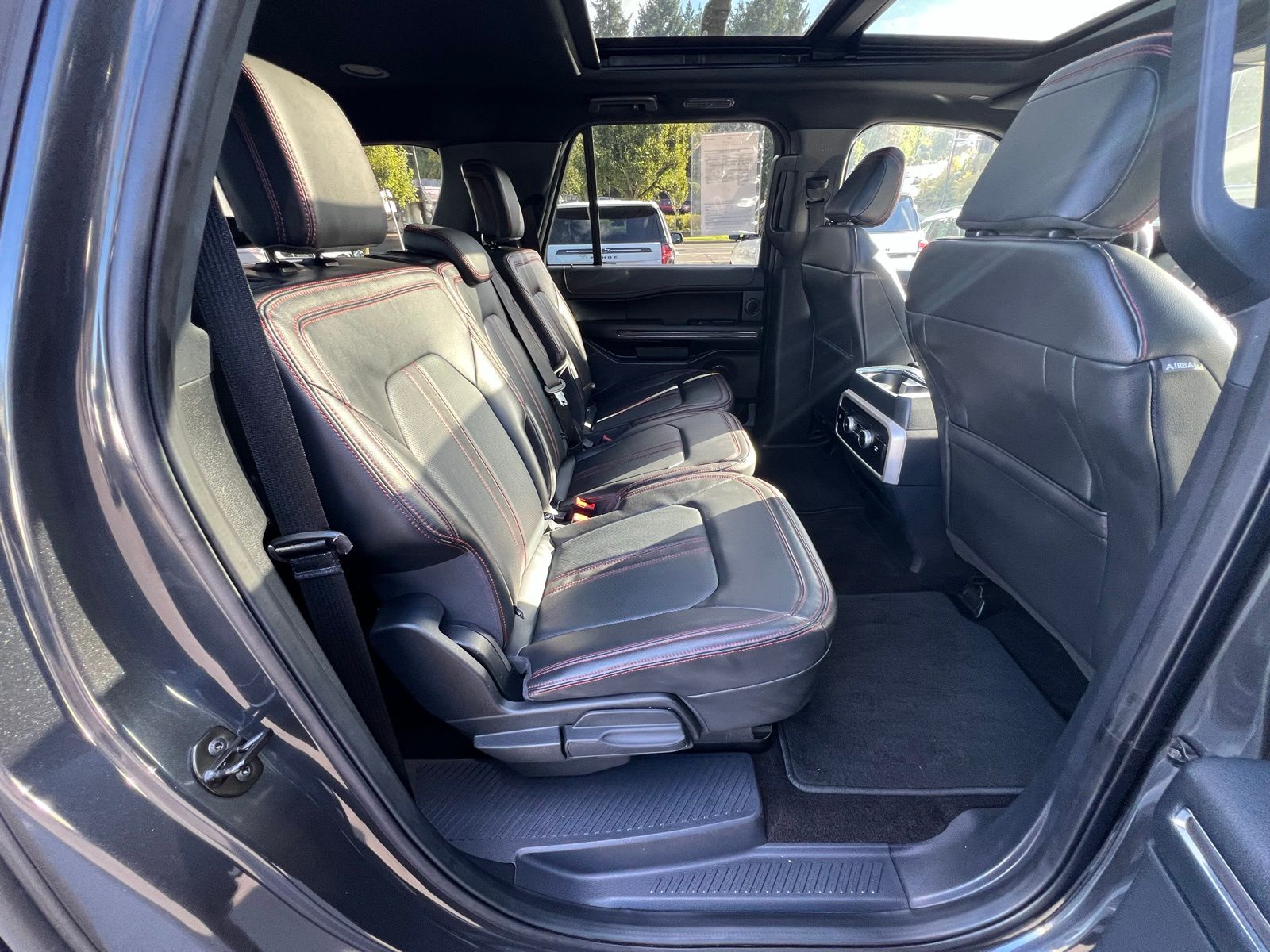 2022 Ford Expedition MAX Limited photo 17