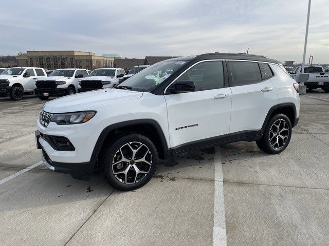 2026 Jeep Compass Limited's photo