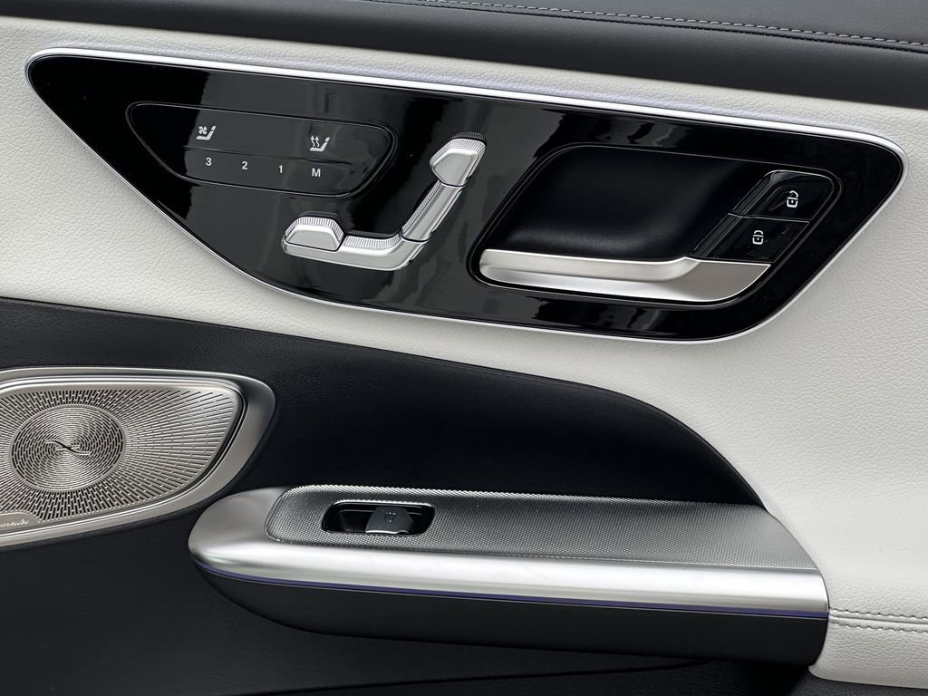 2025 Mercedes Benz GLC 300 4MATIC photo 17