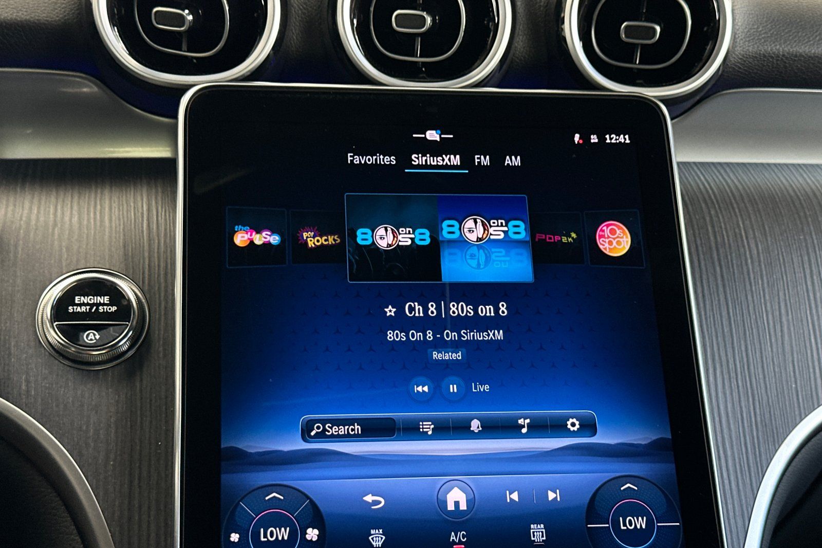 2026 Mercedes Benz GLC 300 photo 31