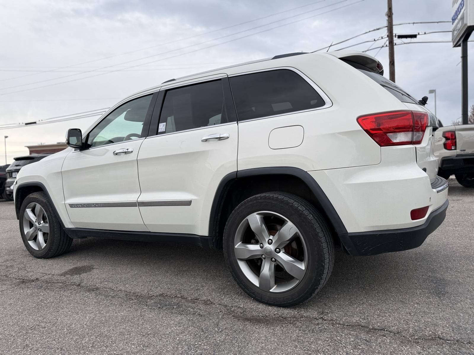 2012 Jeep Grand Cherokee Overland photo 4