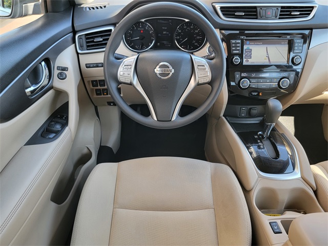 2016 Nissan Rogue SV photo 24