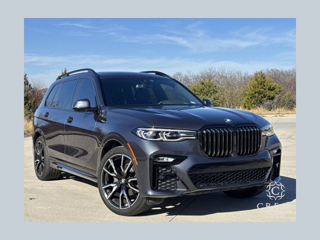 2022 BMW X7 40i's photo