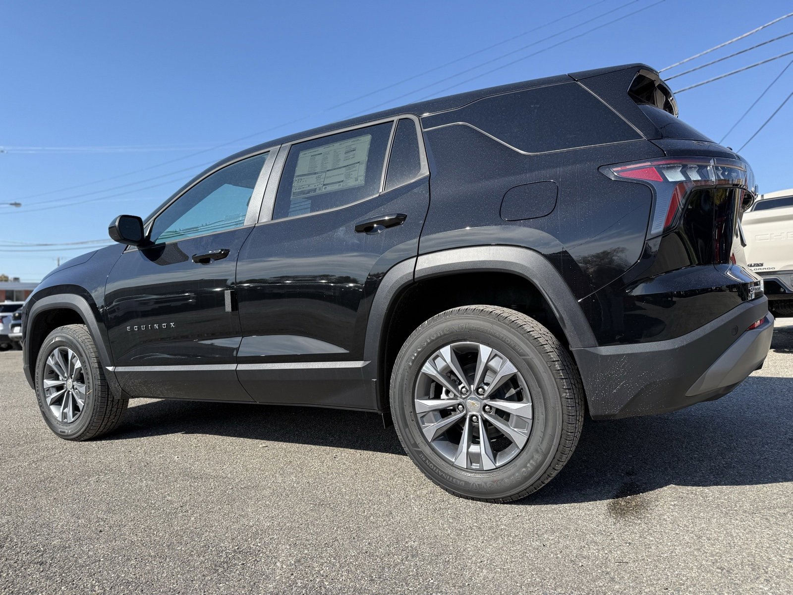 2026 Chevrolet Equinox LT photo 2