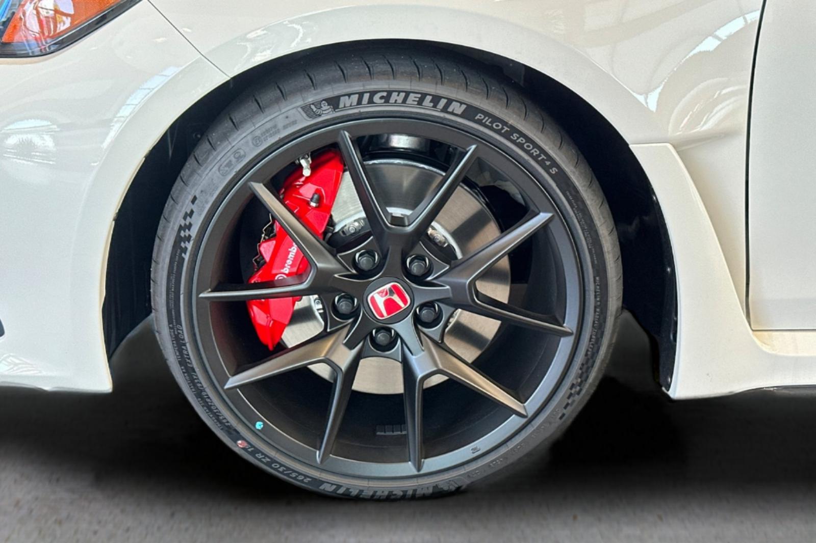 2025 Honda Civic Type R photo 28