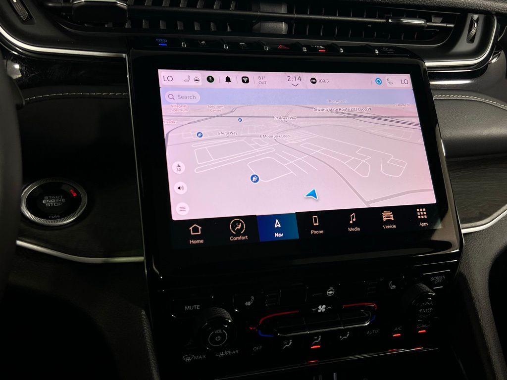 2023 Jeep Cherokee 4xe photo 14