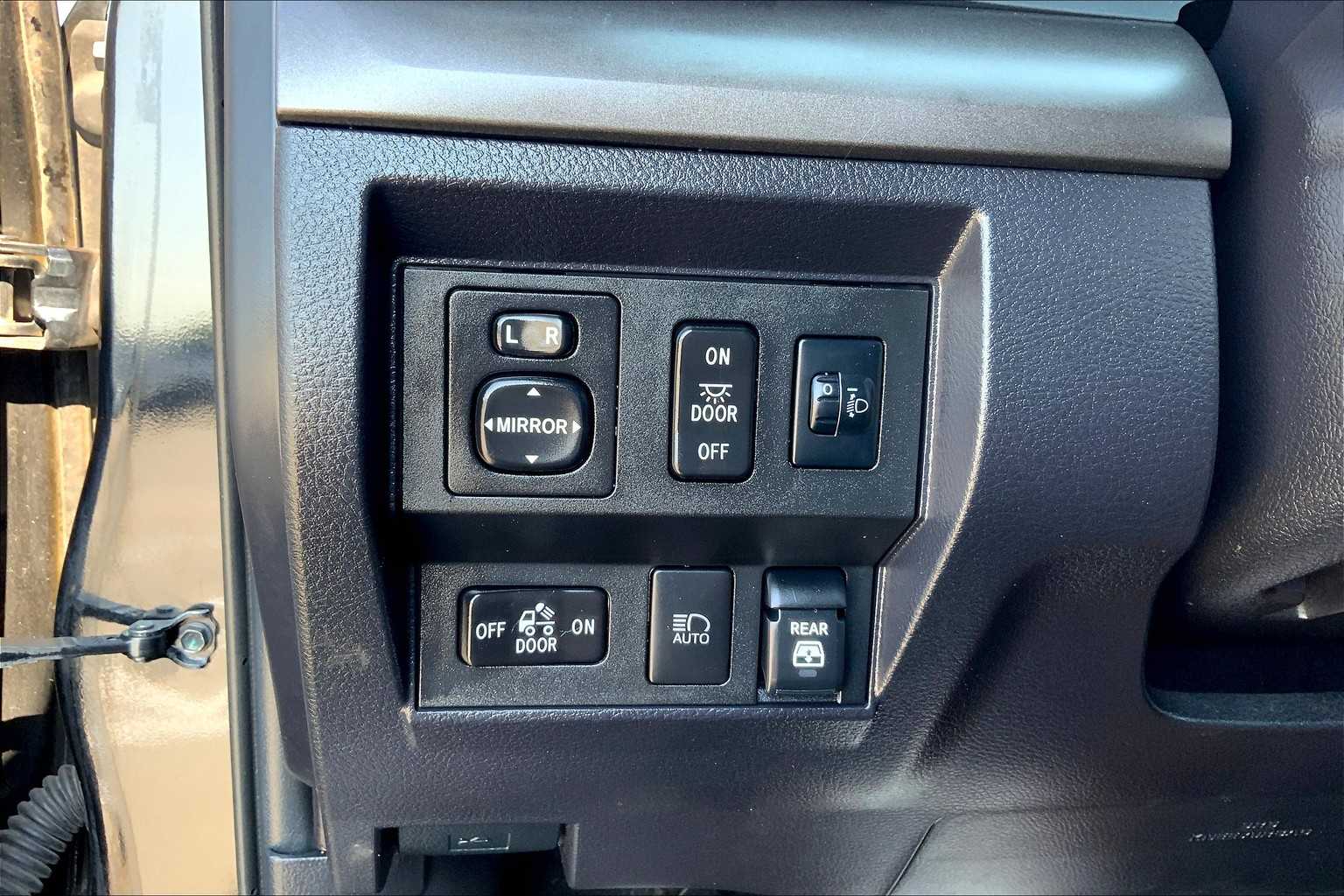 2020 Toyota Tundra SR5 Grade photo 31