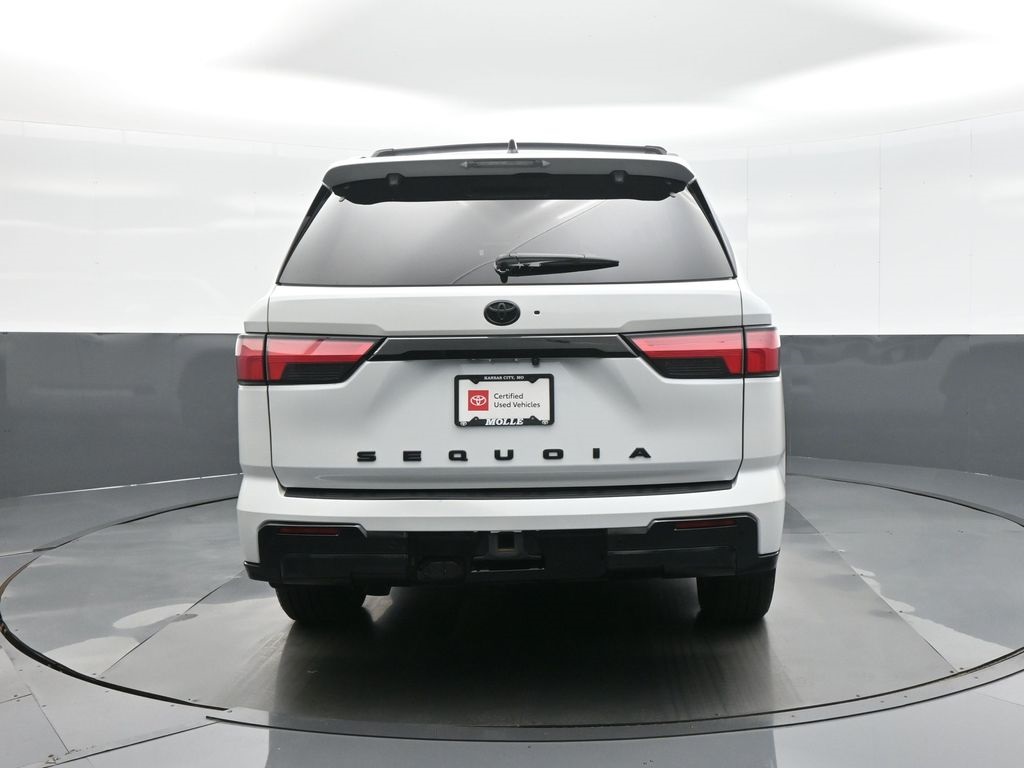2024 Toyota Sequoia Platinum photo 4
