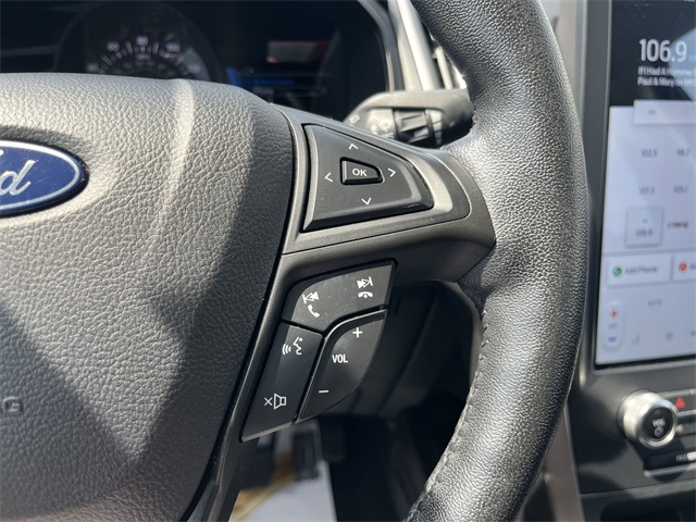 2022 Ford Edge SEL photo 14