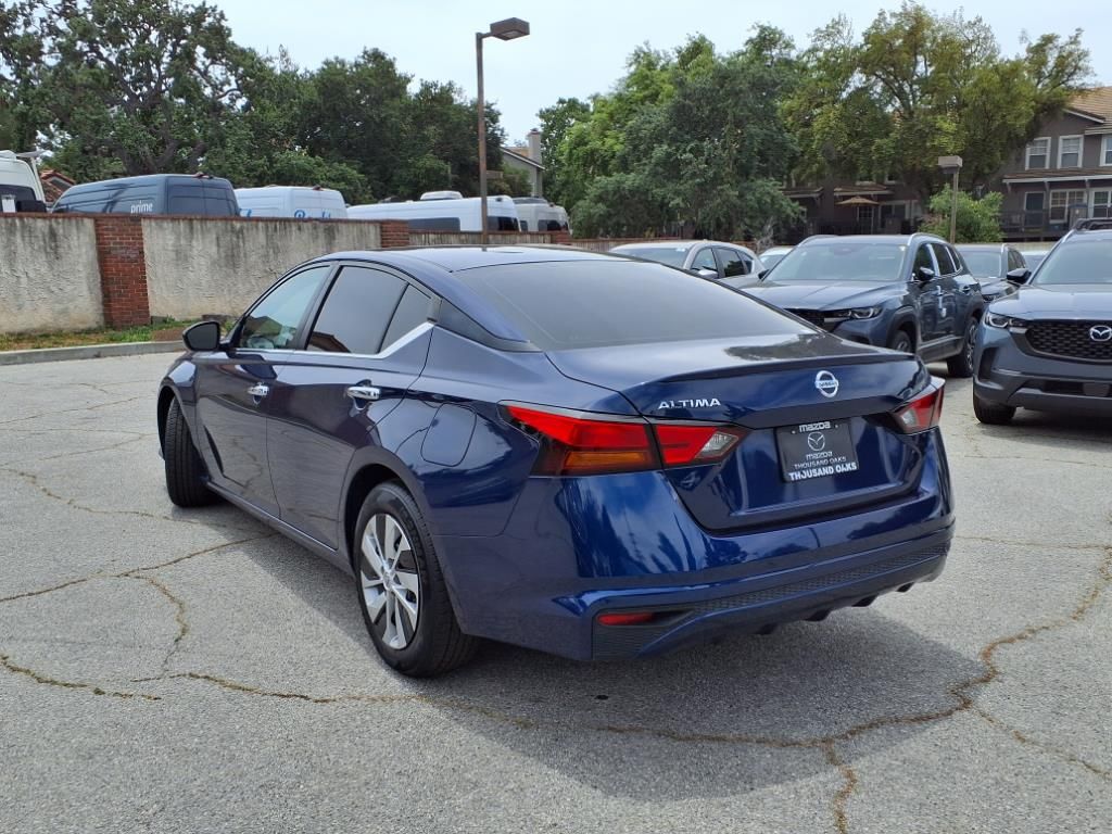 2021 Nissan Altima 2.5 S photo 5