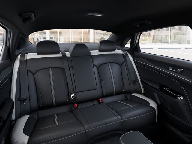 2026 Kia K5 GT-Line photo 13