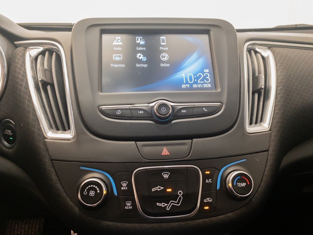 2017 Chevrolet Malibu 1LT photo 15