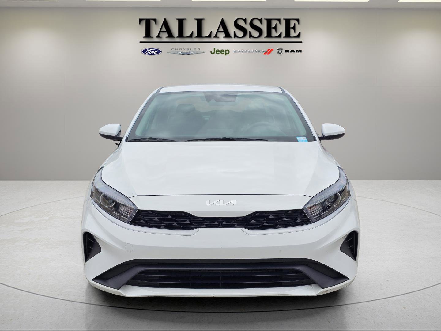 2024 Kia Forte LXS photo 2