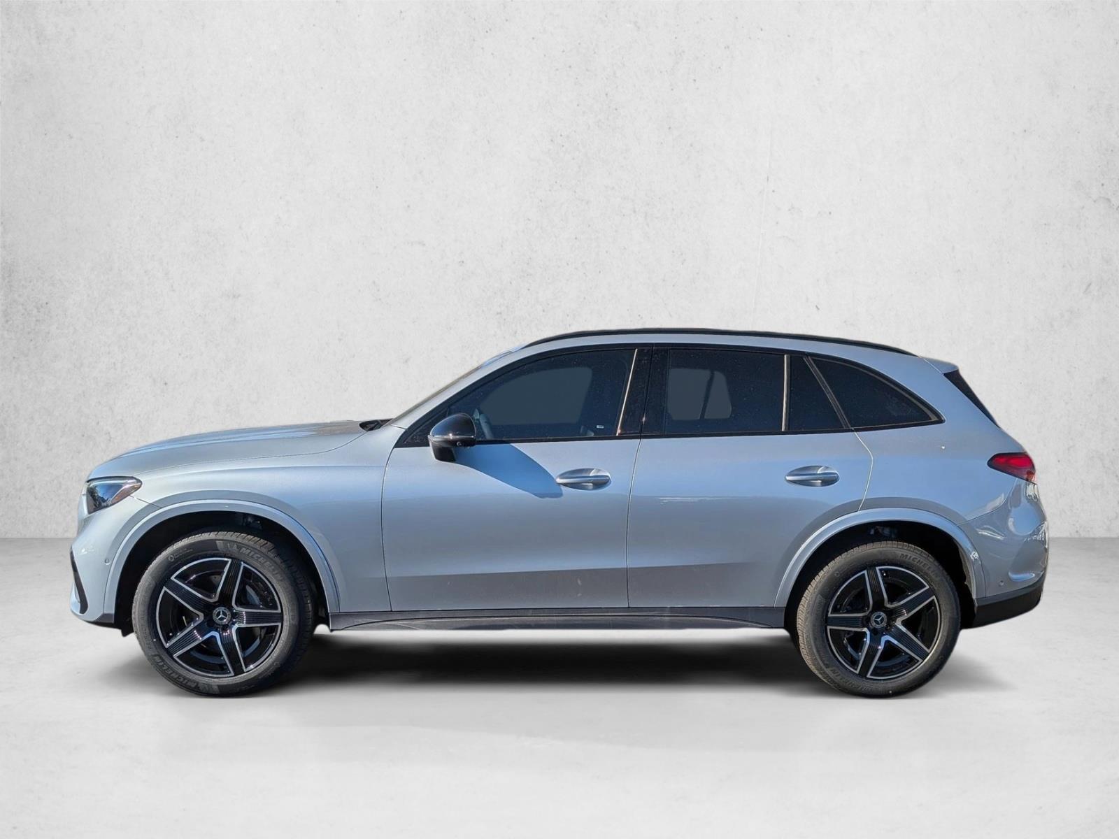 2026 Mercedes Benz GLC 300 4MATIC photo 4