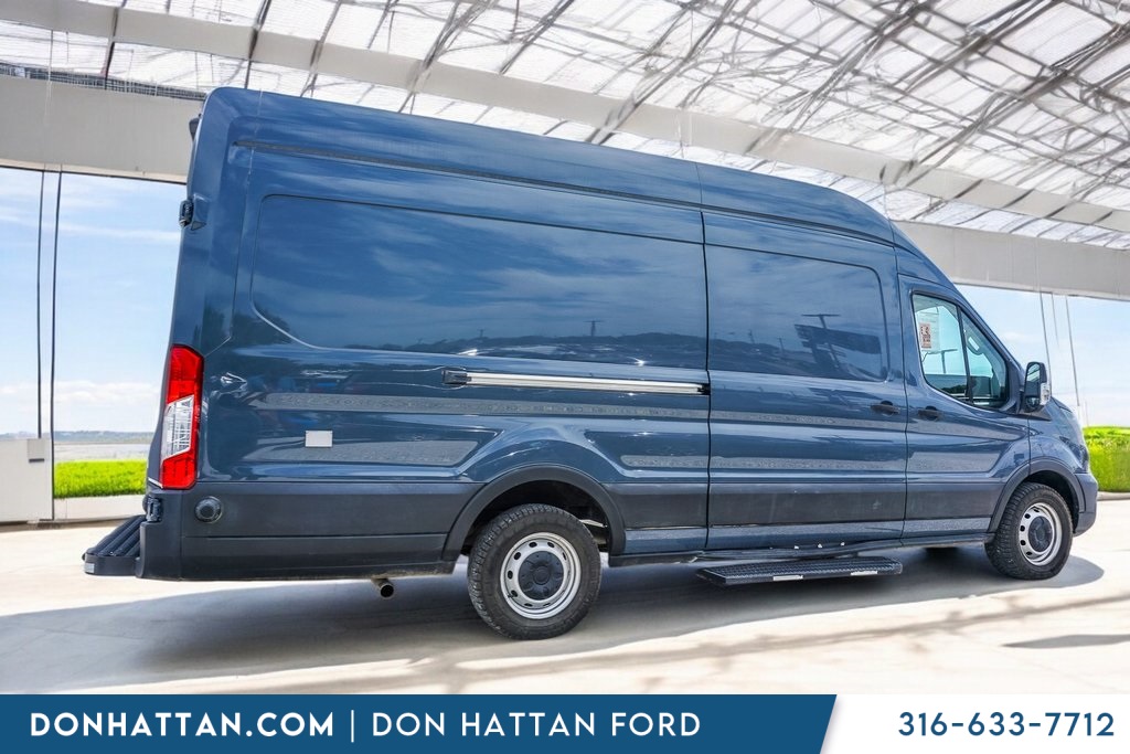 2020 Ford Transit photo 24