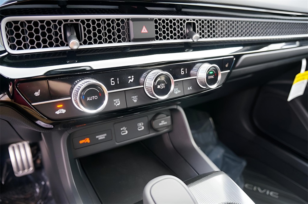 2026 Honda Civic Hatchback Hybrid Sport photo 20