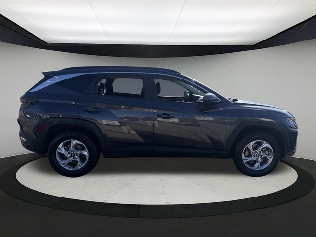 2023 Hyundai Tucson SEL photo 2