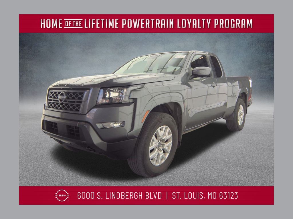 2024 Nissan Frontier SV's photo