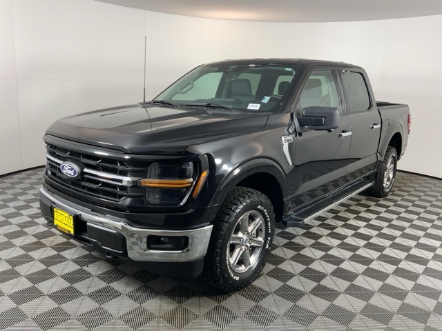 2024 Ford F-150 XLT photo 2