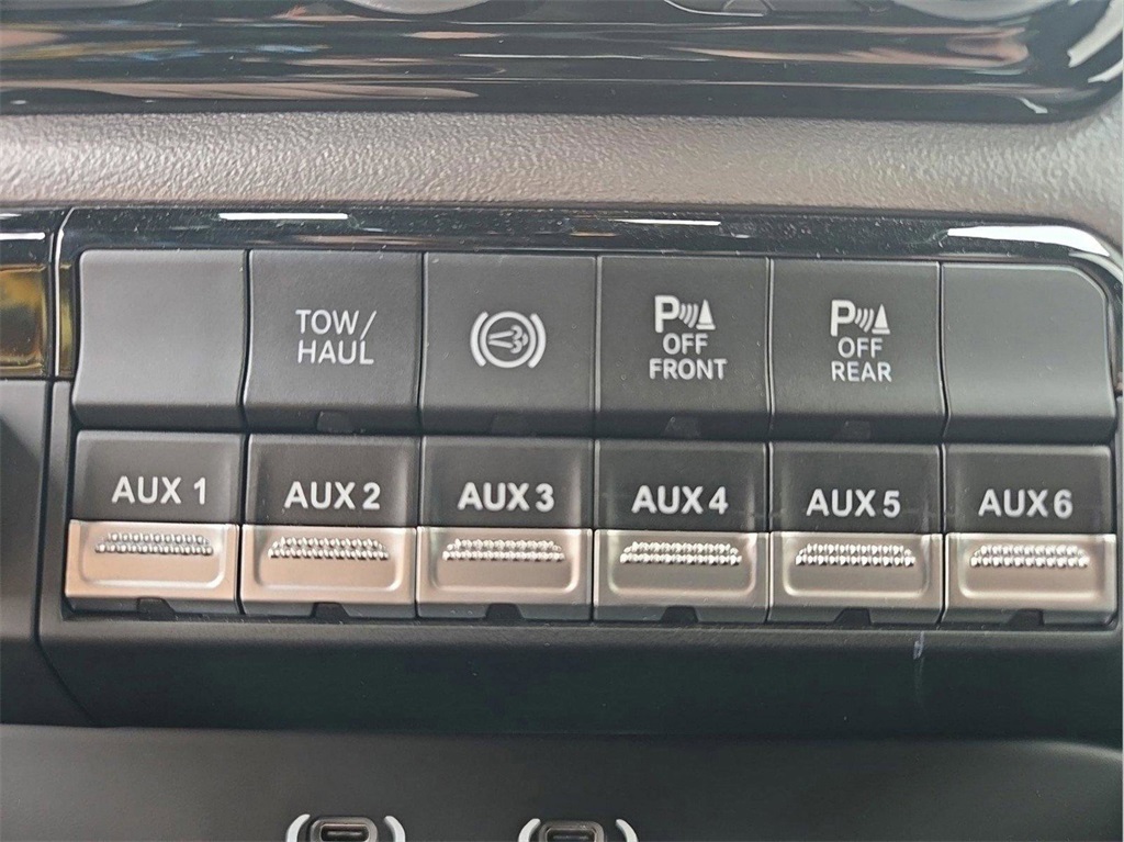 2024 Ram 2500 Big Horn photo 12