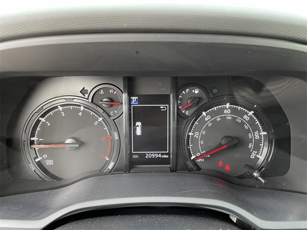 2024 Toyota 4Runner SR5 photo 25