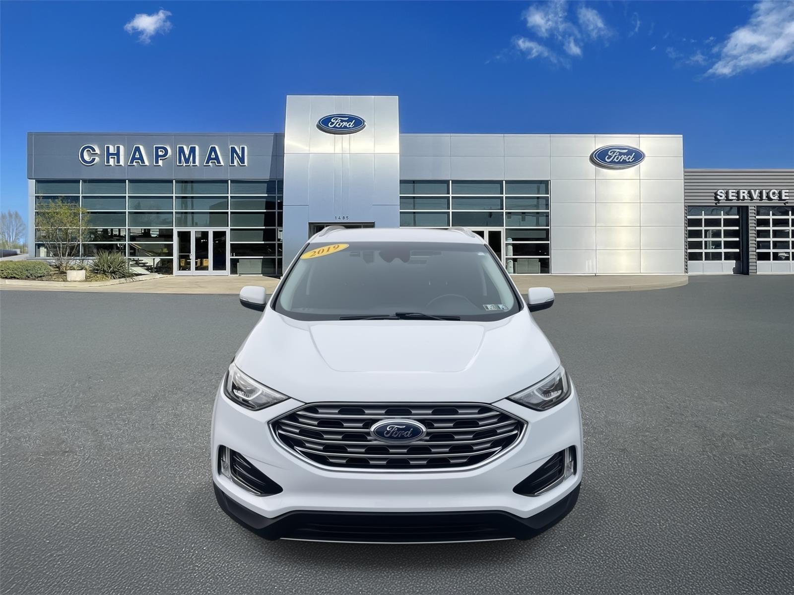 2019 Ford Edge SEL photo 2