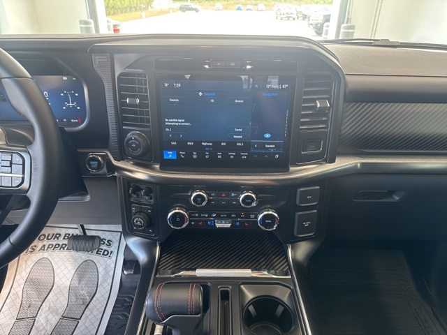 2025 Ford F-150 Raptor photo 27
