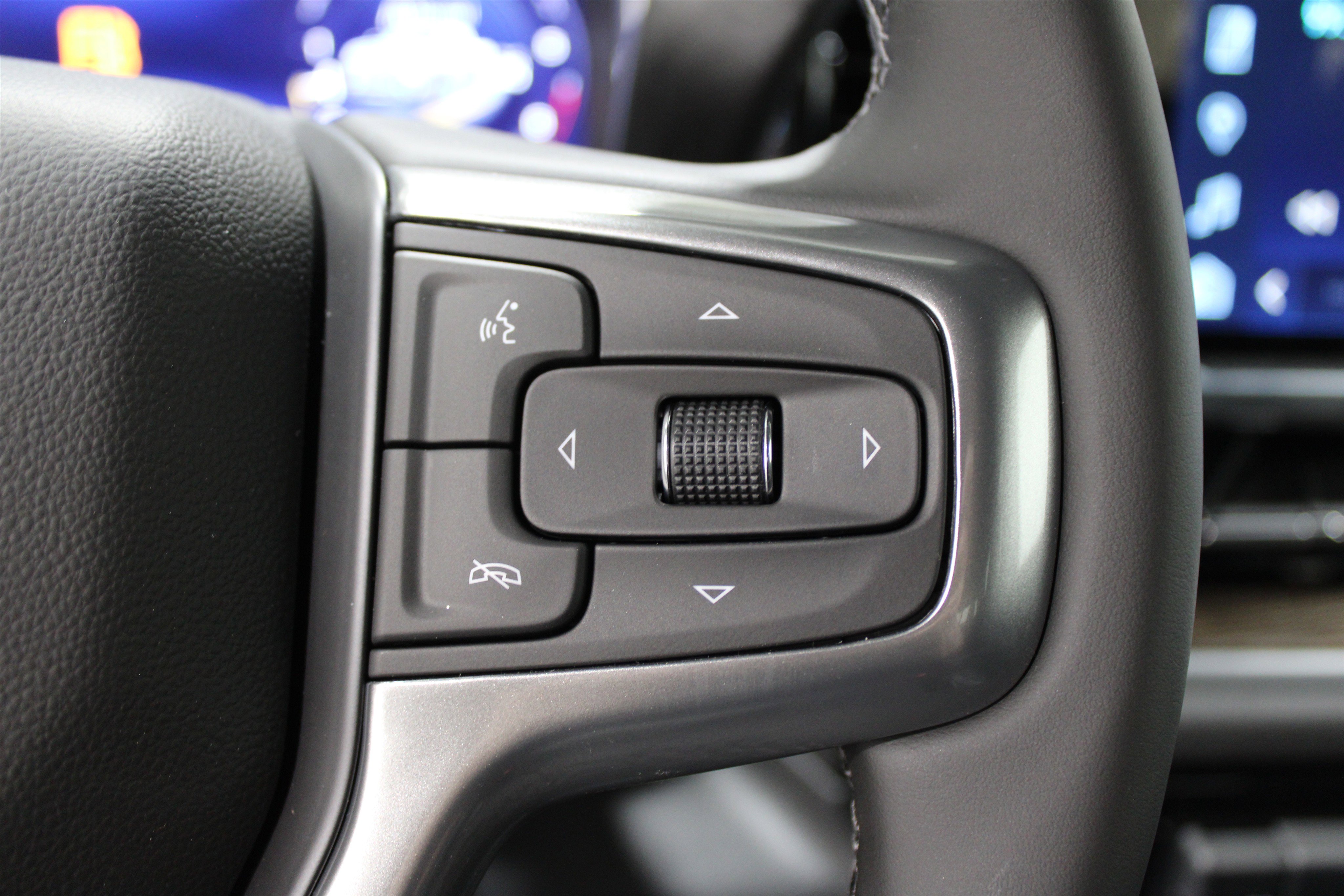 2025 Chevrolet Silverado 2500HD LT photo 9