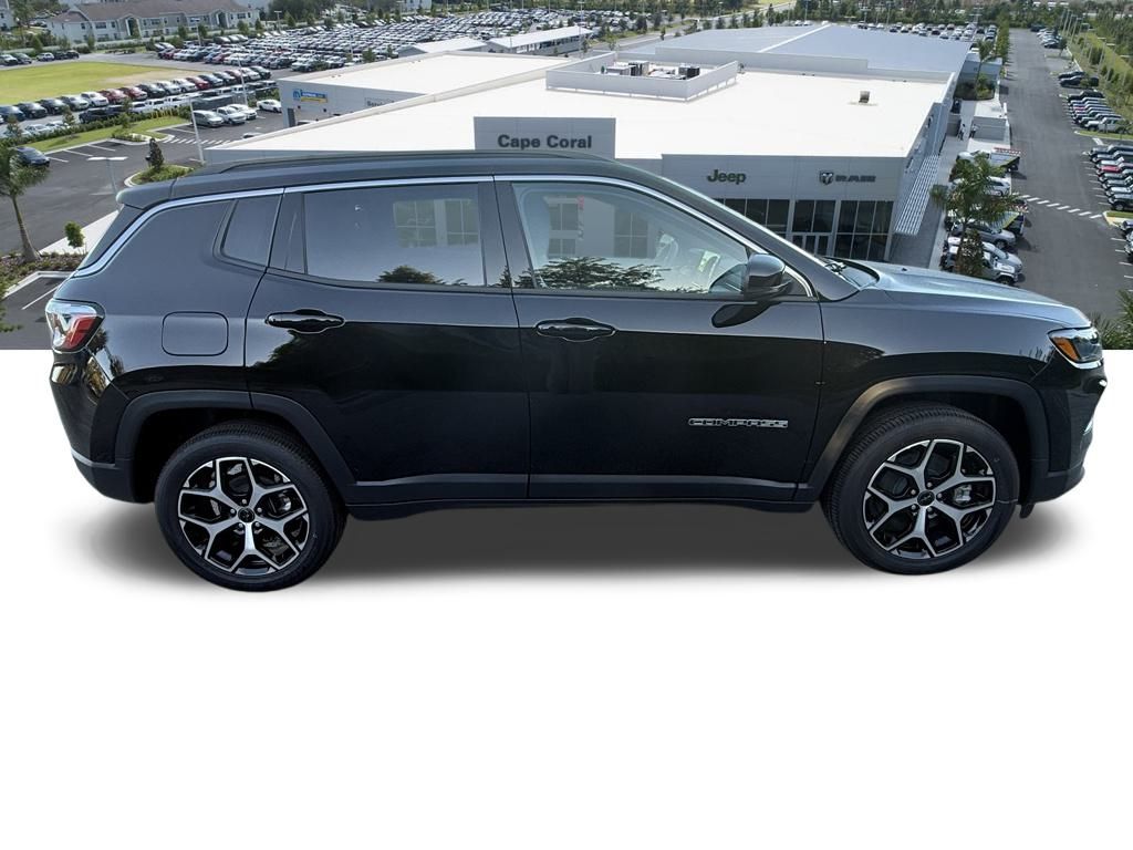 2026 Jeep Compass Limited photo 2
