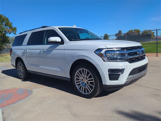 2024 Ford Expedition Limited's photo