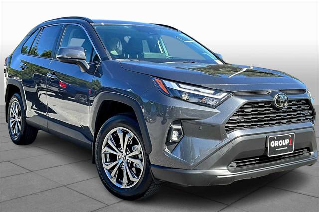 2025 Toyota RAV4 Hybrid XLE Premium photo 2
