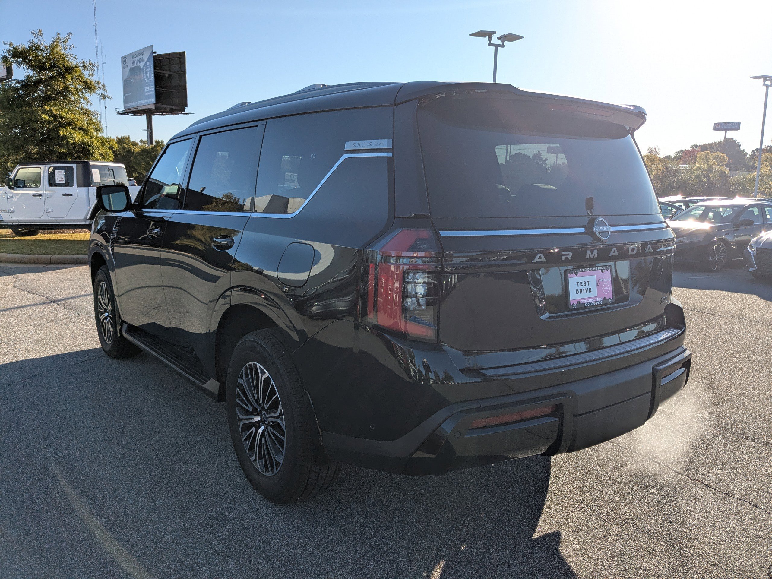 2026 Nissan Armada SL photo 4