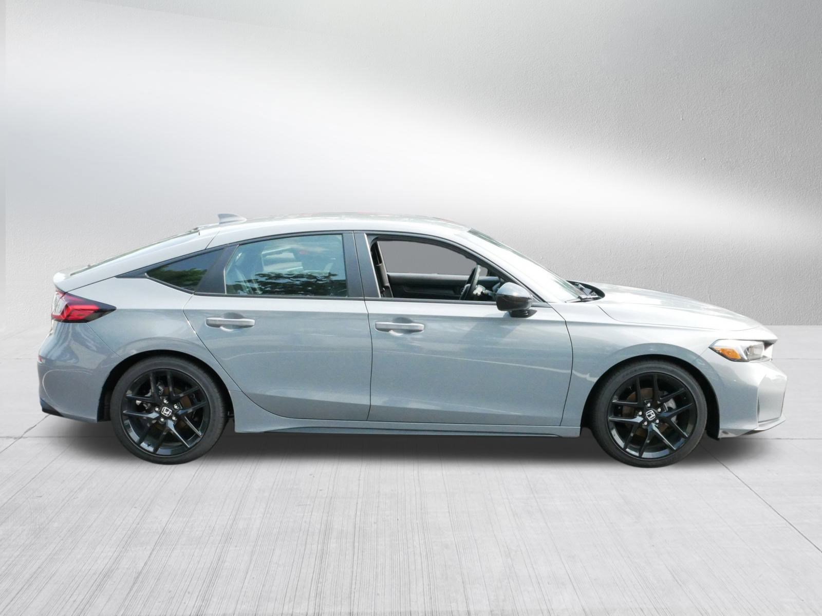 2025 Honda Civic Hatchback Sport photo 8