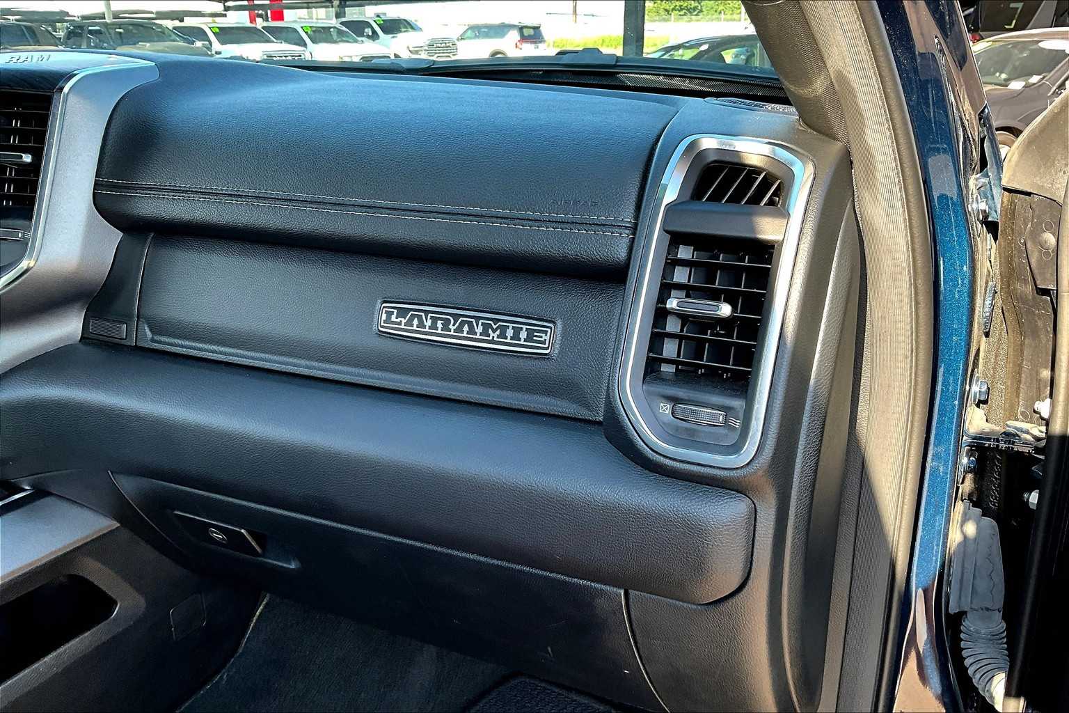 2024 Ram 1500 Laramie photo 17