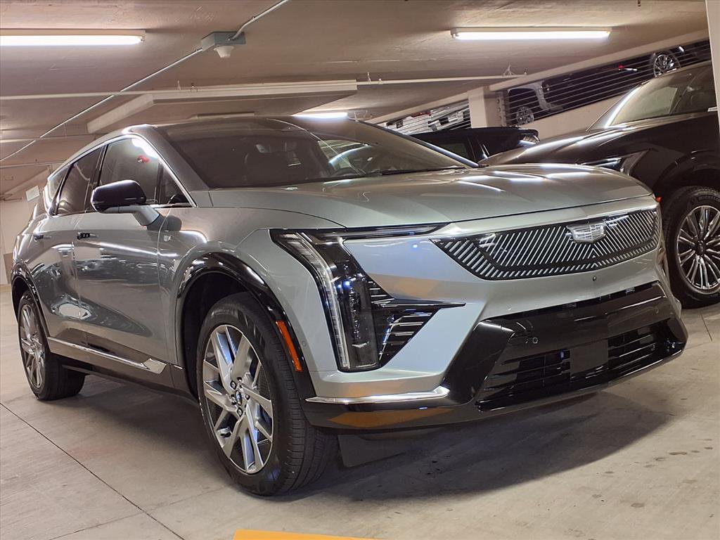 2026 Cadillac Optiq Luxury photo 3