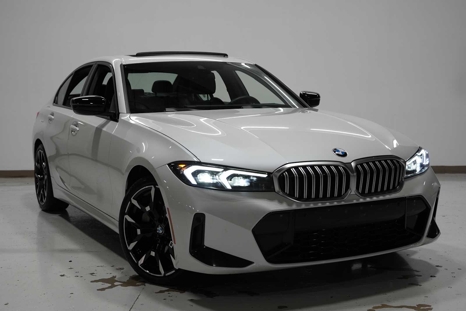 2025 Bmw 330i xDrive photo 3
