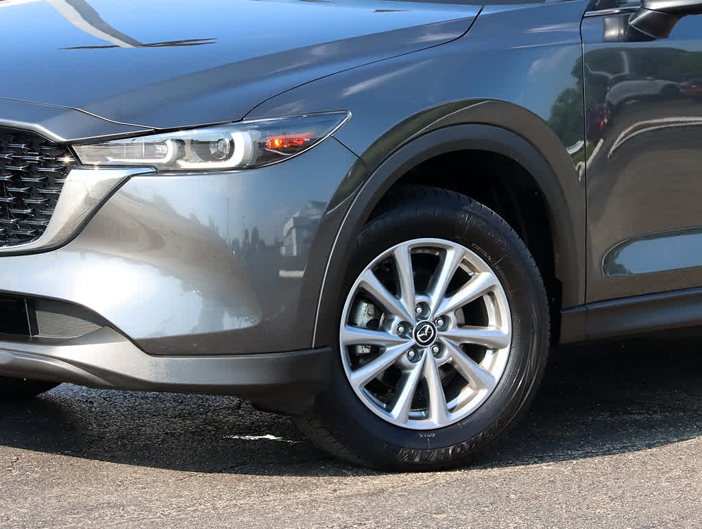 2023 Mazda CX-5 2.5 S Preferred photo 4