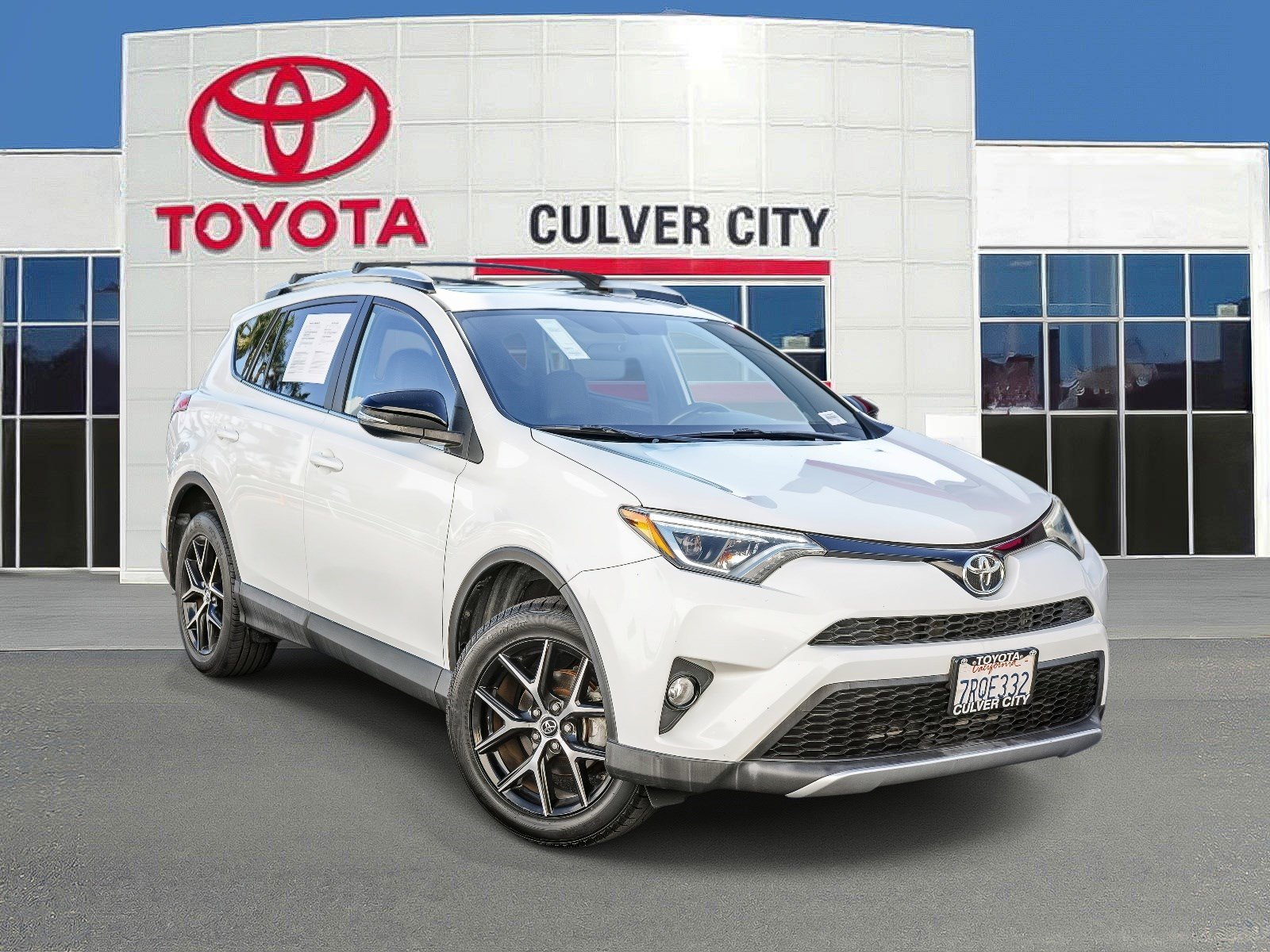 2016 Toyota RAV4 SE