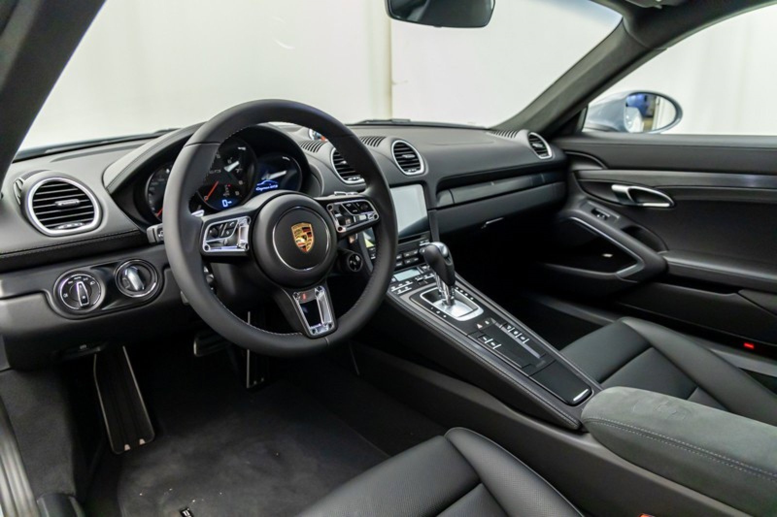 2024 Porsche Cayman GTS 4.0 photo 4