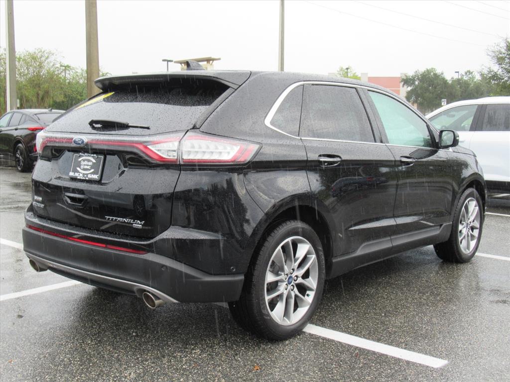 2017 Ford Edge Titanium photo 3