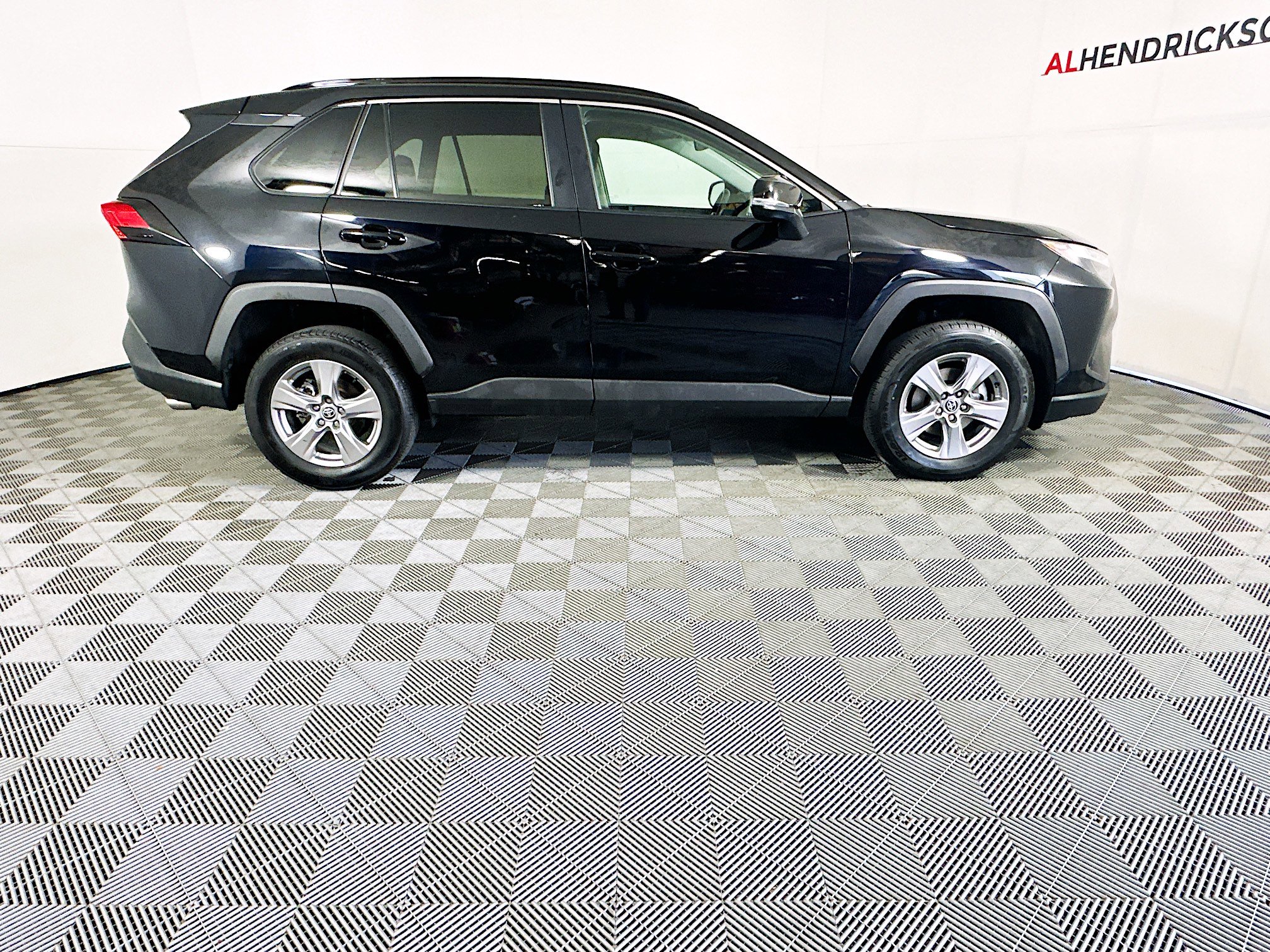 Used 2024 Toyota RAV4 XLE with VIN 2T3W1RFV7RW324084 for sale in Northfield, Minnesota