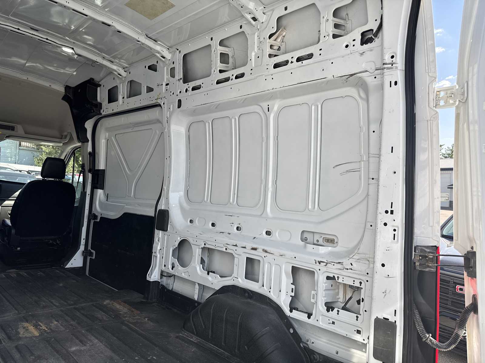 2020 Ford Transit photo 11