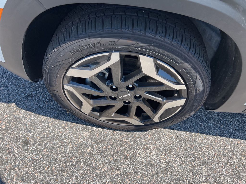 2024 Kia Seltos SX photo 28