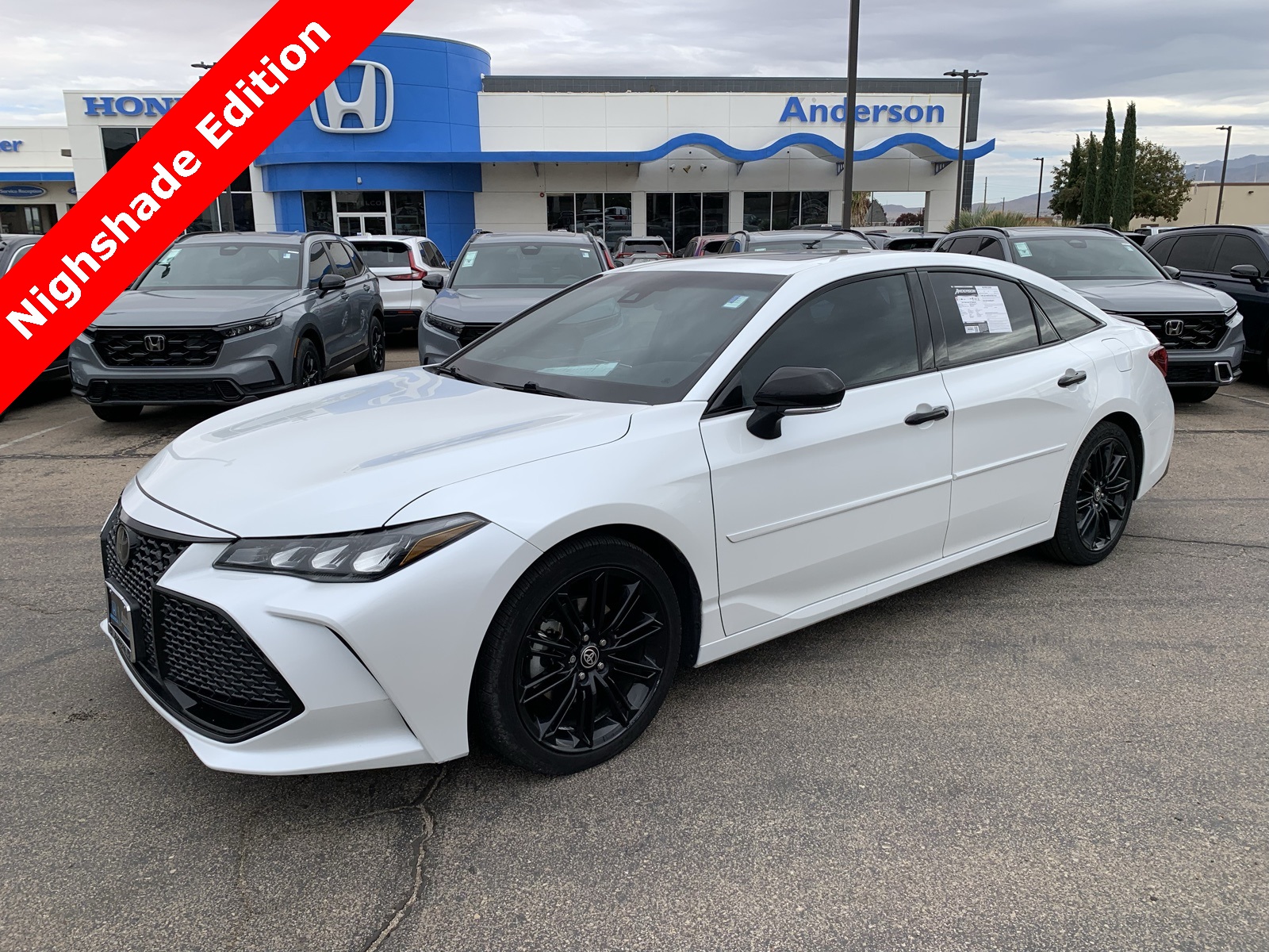 2021 Toyota Avalon XSE's photo