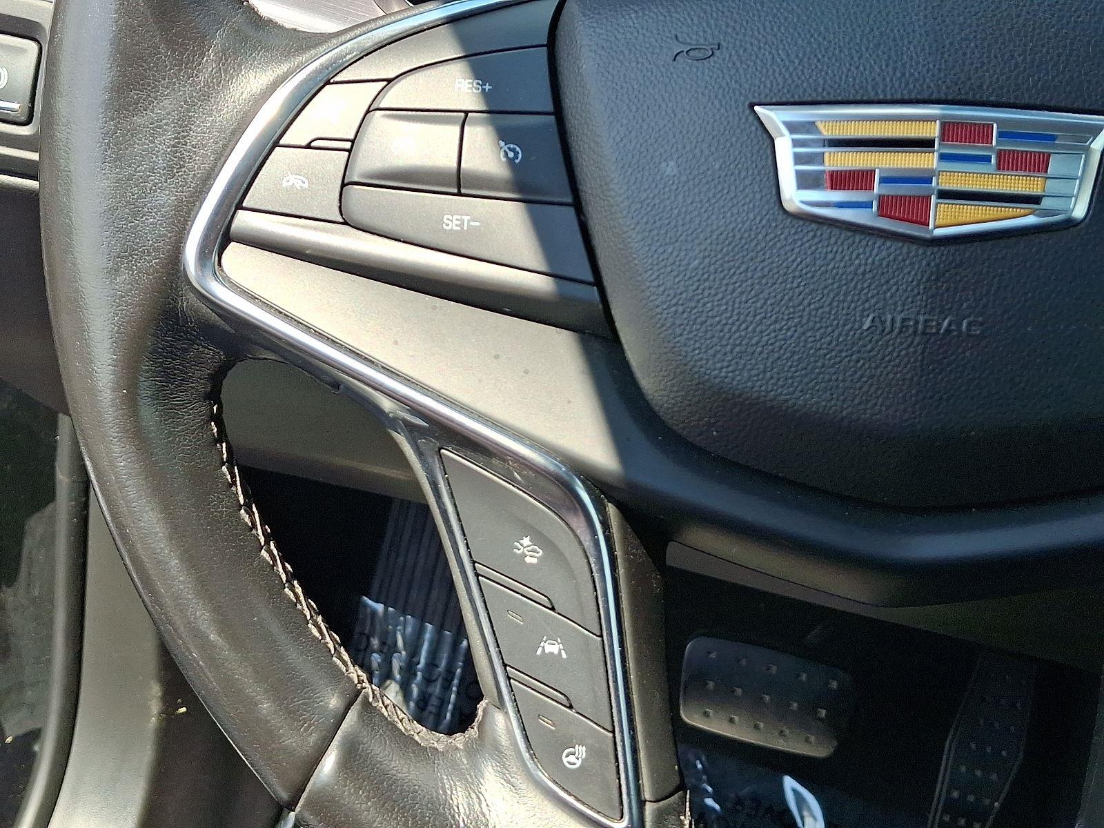2019 Cadillac XT5 Luxury photo 17