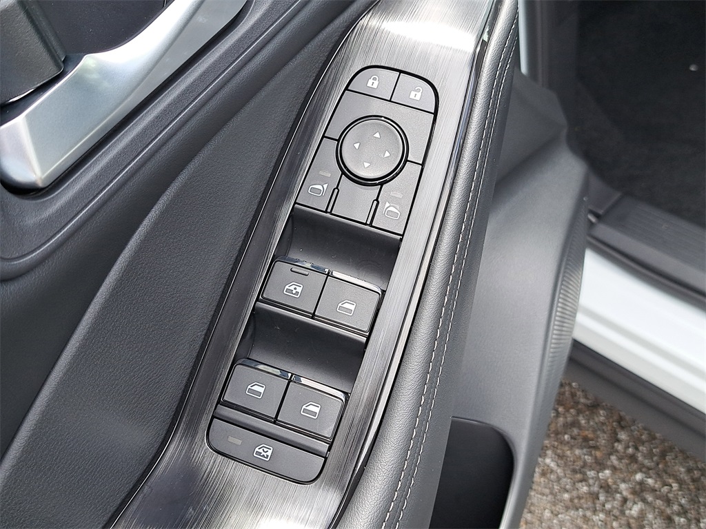 2026 Nissan Rogue SV photo 22